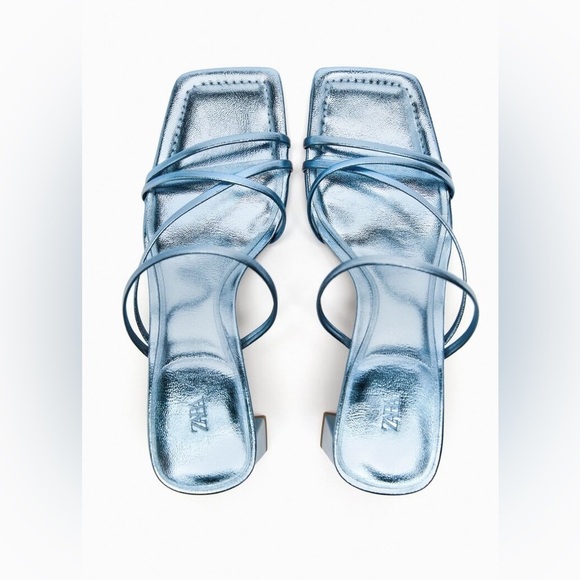 NWT. Zara Blue Metallic Strappy Sandals with Block Heels. Size 9. - Picture 4 of 8